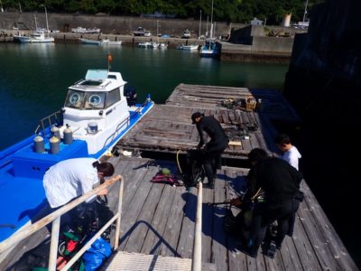 港で器材セッティング