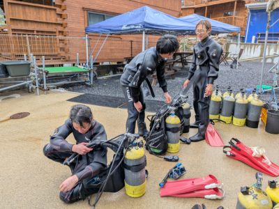 和歌山の海でドライスーツ講習